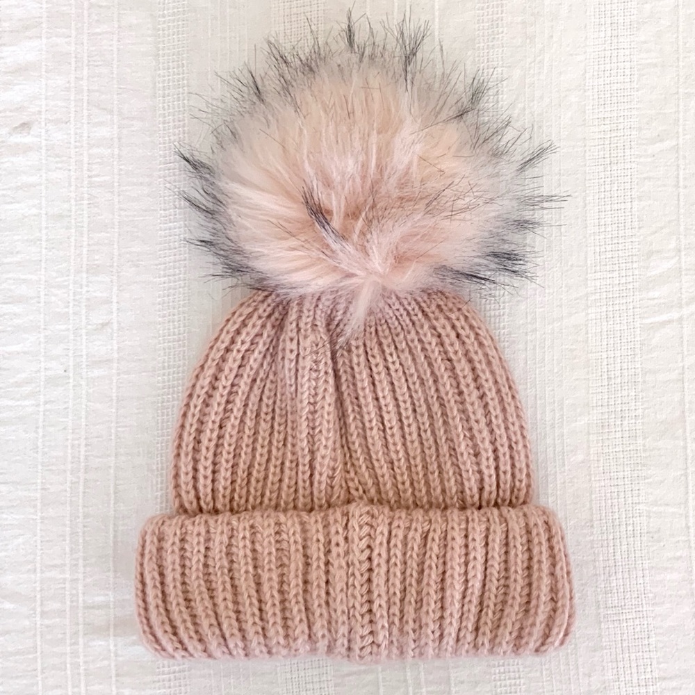 NWT Topshop Knit Beanie with Pouf
